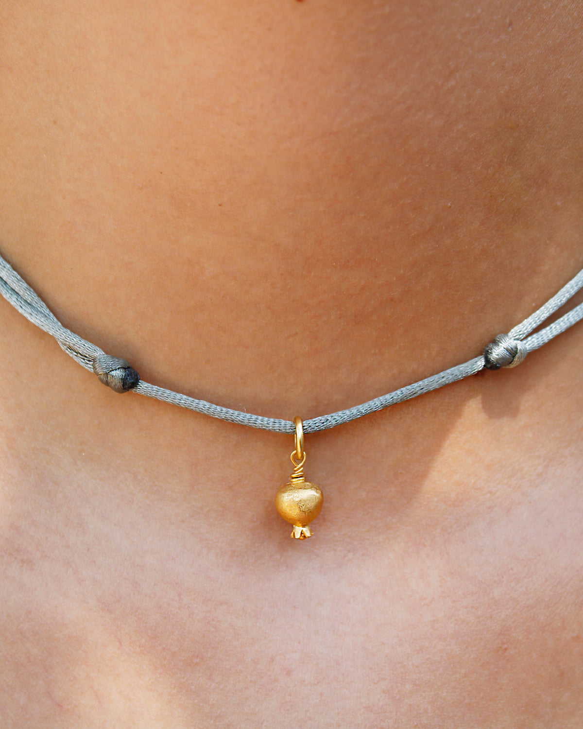 Collar Granada Dorada Cordón