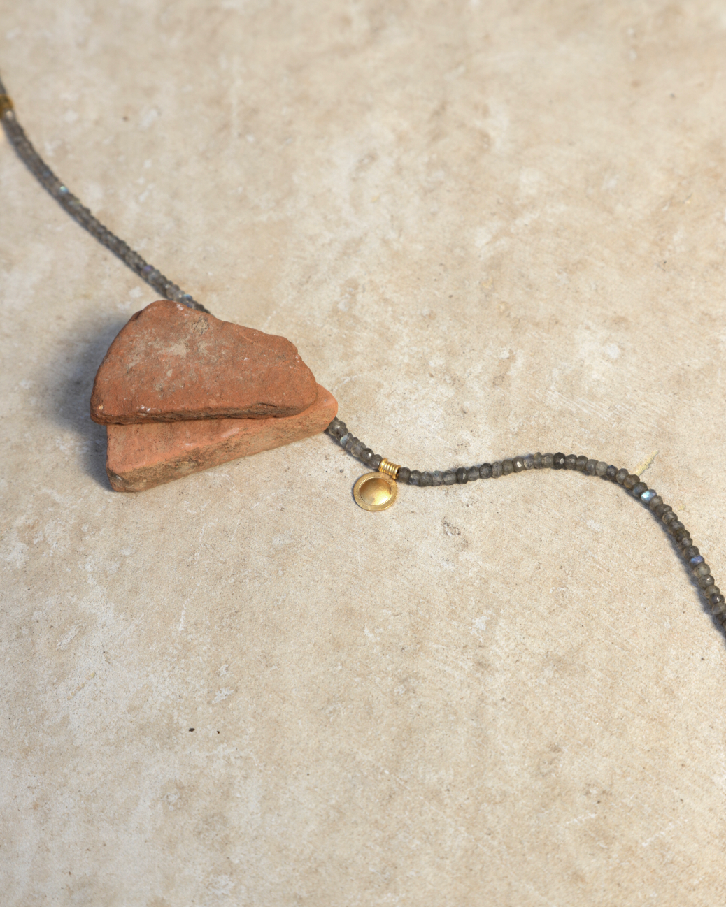 Collar Petra
