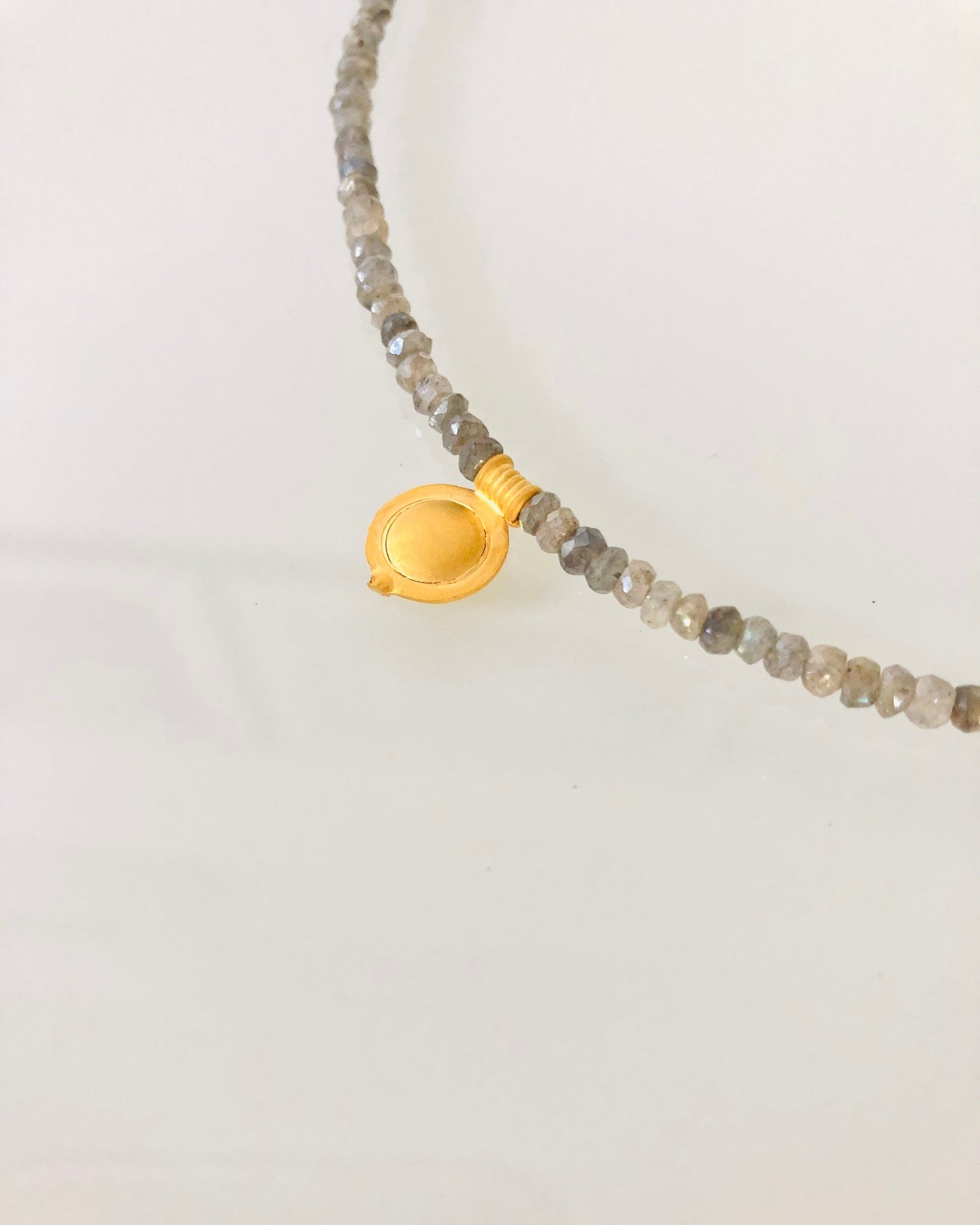 Collar Petra