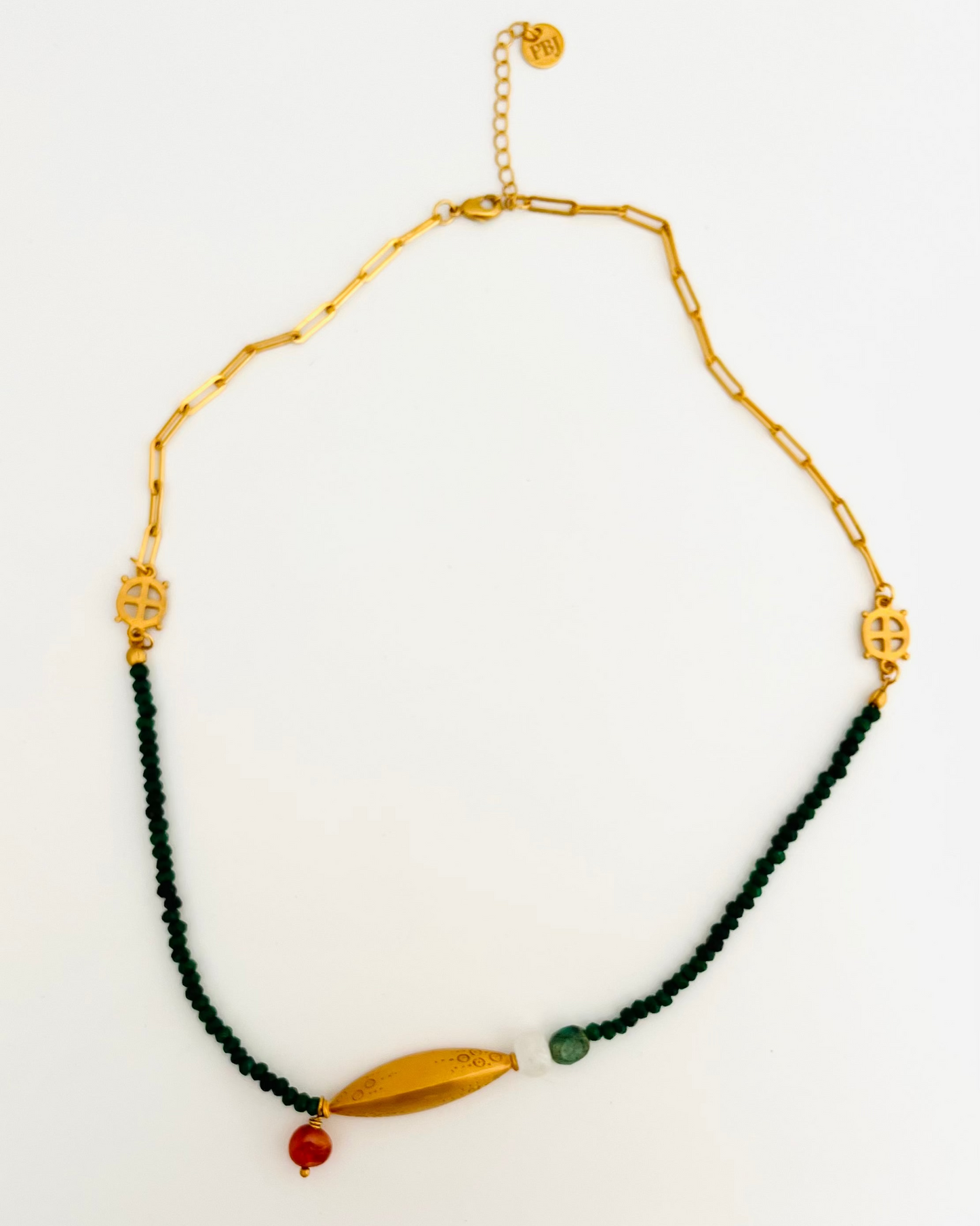 Collar Vaina con Esmeraldas