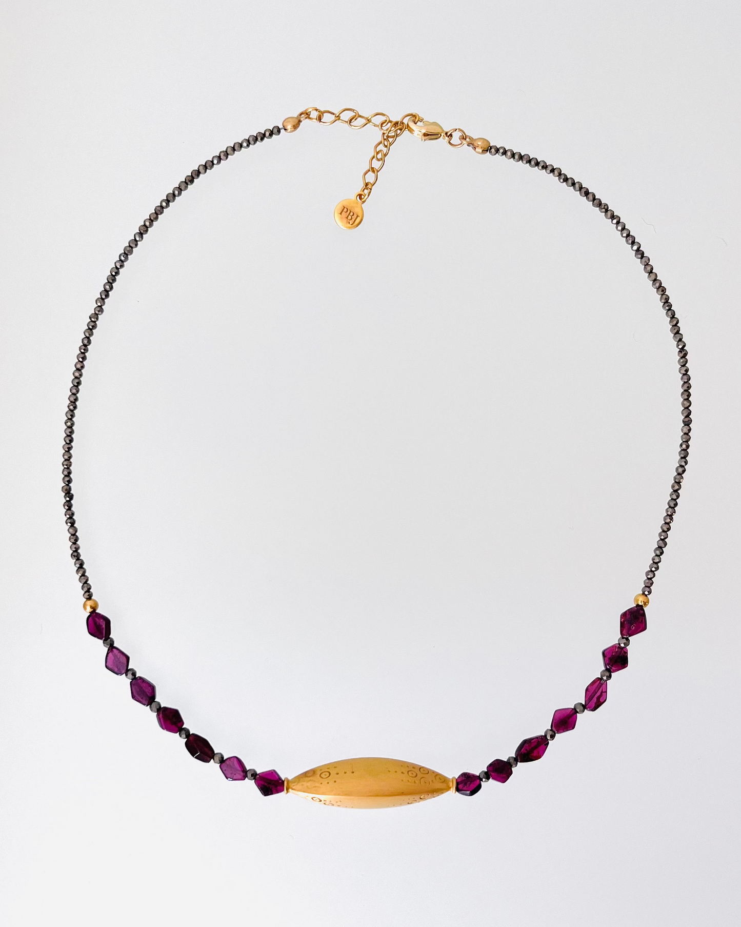 Collar Vaina con granates