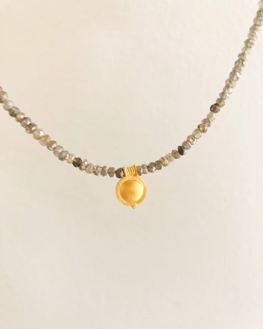 Collar Petra