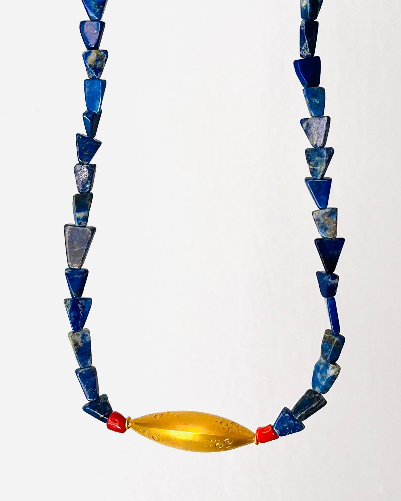 Collar Vaina lapislázuli