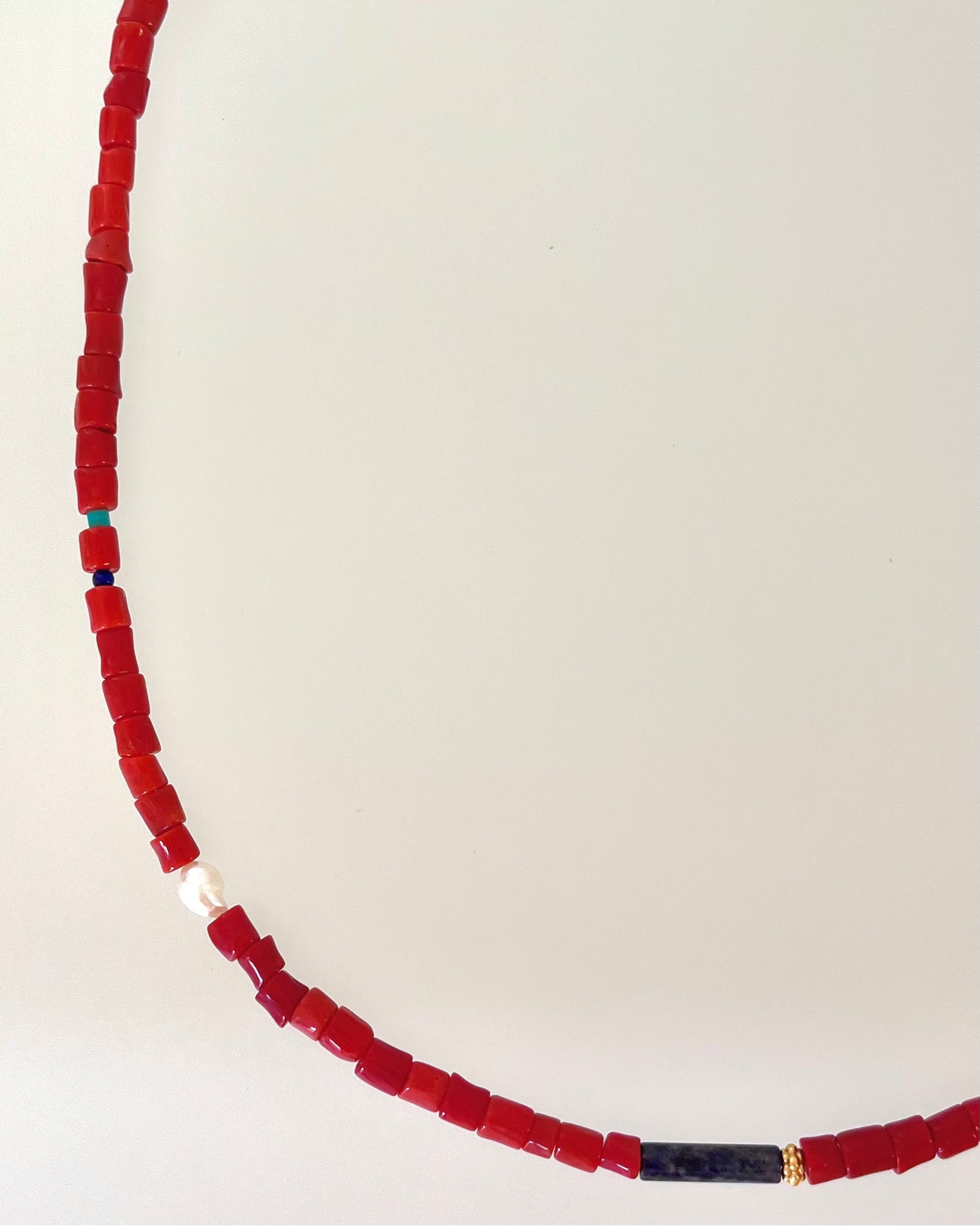 Collar Coral Isla III